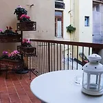 Apartment Lg House With Balcony Near Ponte Vecchio Florenz