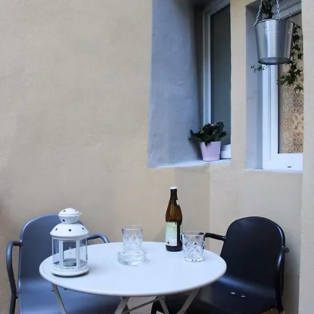 Daire Lg House With Balcony Near Ponte Vecchio