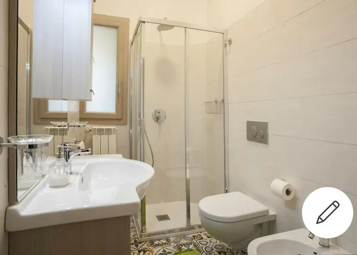 Lg House With Balcony Near Ponte Vecchio Florencie