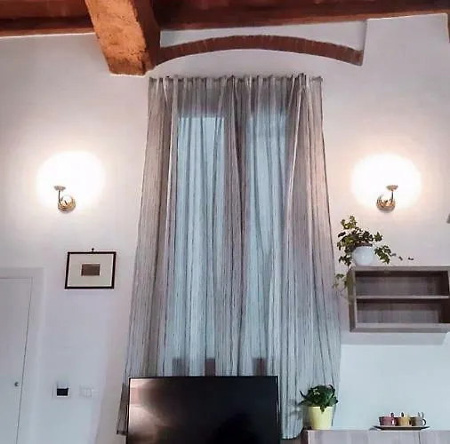 Apartmán Lg House With Balcony Near Ponte Vecchio *