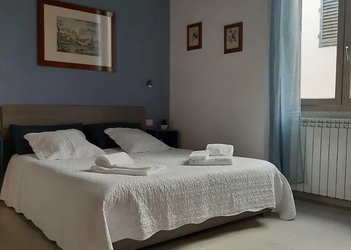 Lg House With Balcony Near Ponte Vecchio Apartmán *